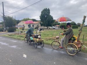 Compagnie_Dailleurs_Les_Passeurs_de_reves_theatre_de_rue_poetique